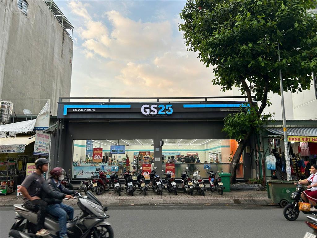 Bán nhà mt đường tân hương (12x18m vuông) gần chợ tân hương, cho thuê dài hạn