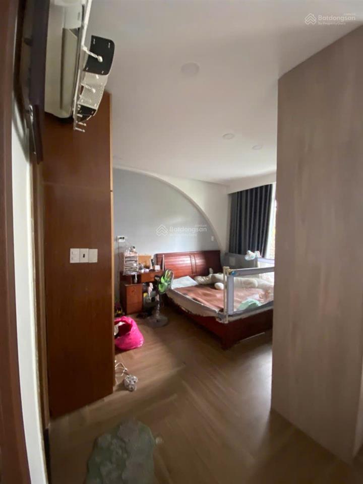 Biệt thự siêu đẹp  đường tân quý  gần aeon mall  căn góc thoáng