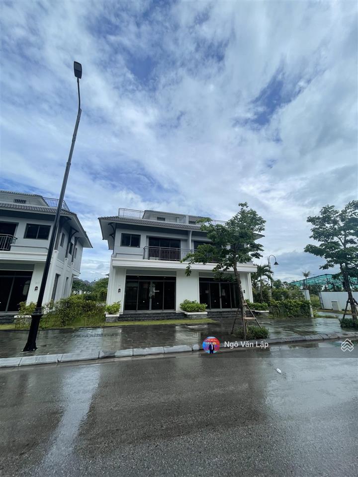 Bán gấp biệt thự song lập 120m2 sát biển giá 6,5 tỷ