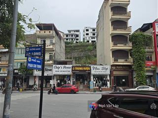 Bán nhà mặt chính cái dăm 8 tỷ đang cho thuê dòng tiền ổn