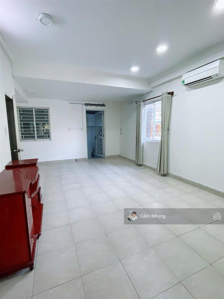 Bán nhà phố liền kề nhà trống, mặt tiền đường 8m nhựa hotline/zalo 0908 002 *** gặp nhung