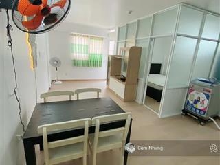 Chính chủ,em cần cho thuê căn hộ full nội thất, tầng 3 ,giá  3tr8/1thang,   0908 002 ***