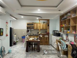 Rộng rãi cải tiến full diện tích nhà phố ehome4  75m2 ,giá  4.4 .  0908 002 ***