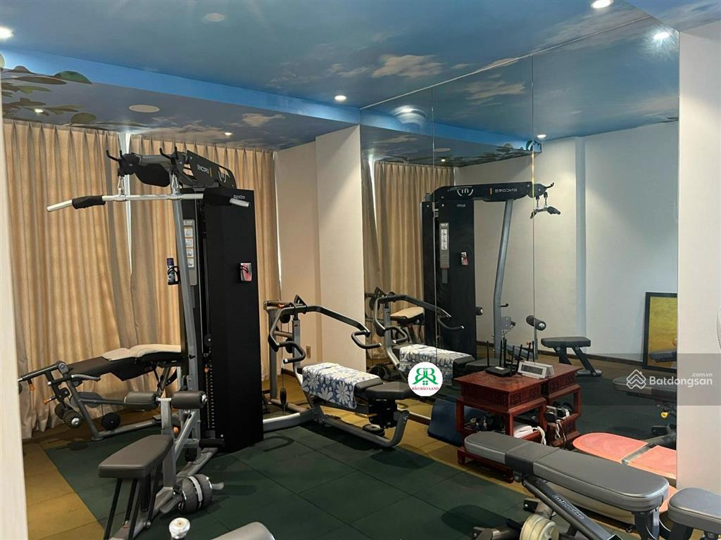 Giảm 10 tỷ, cần bán gấp. giá mới chỉ 35 tỷ, biệt thự sân vườn + hồ bơi  view sông q7