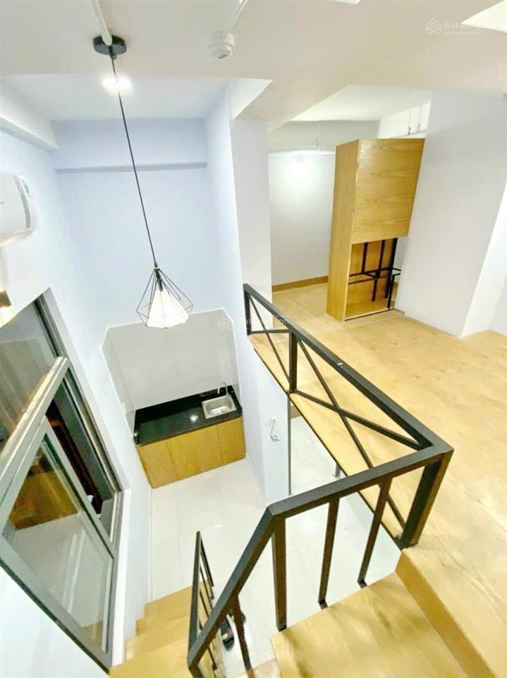 Bán toàn chdv ngang 14m thu nhập hơn 400tr/th. giá 70 tỷ