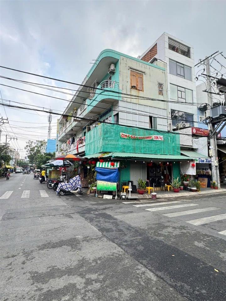 Bán góc 2mt đường đôi, đẹp nhất p. tân kiểng ngang 8,8m. giá 43,8 tỷ