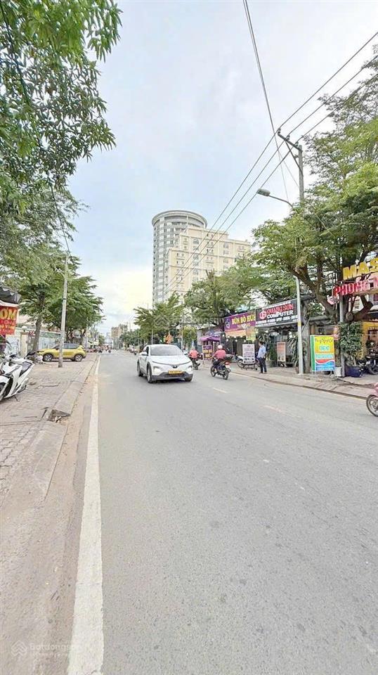 Giá 36 tỷ.. tốt đường kinh doanh kdc tân quy đông,ngang 12x19m