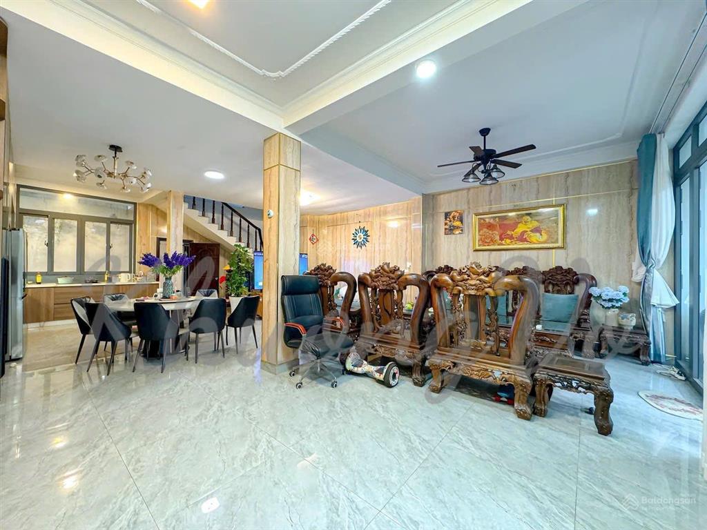 Ngang 7m. giá 16,9 tỷ kdc phạm hữu lầu, liền kề phú mỹ hưng