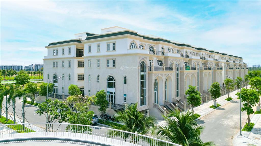 Duy nhất 01 căn biệt thự vạn phúc city, rẻ hơn tận 20 tỷ, mặt tiền đường 25m, hướng sông sài gòn