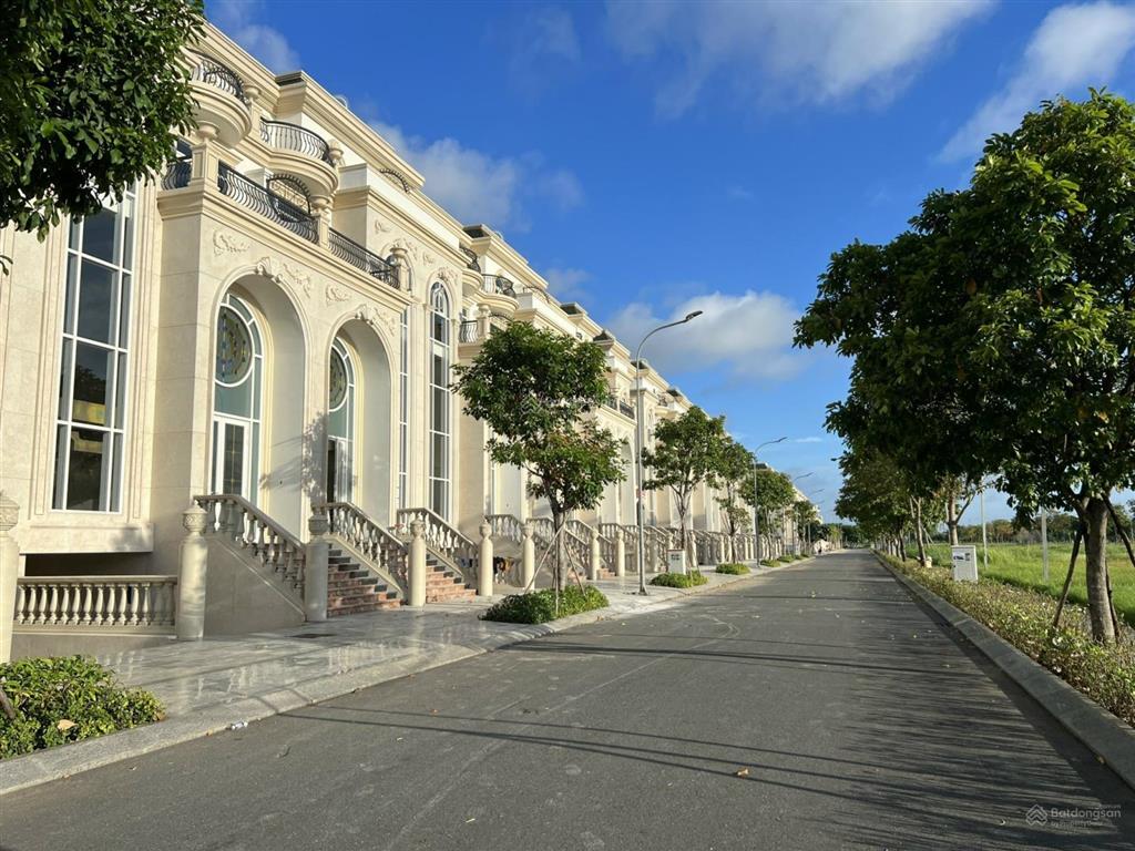 Duy nhất 01 căn biệt thự vạn phúc city, rẻ hơn tận 20 tỷ, mặt tiền đường 25m, hướng sông sài gòn