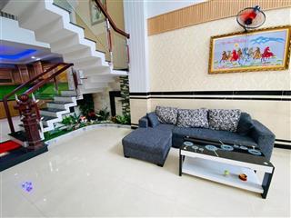Bán nhà riêng vuông vức hxh hoàng văn thụ, p2, tân bình, dt 4,5x12m, 0972 021 *** trà