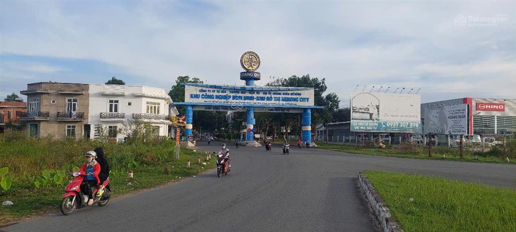 Nền 95m2 đường cổng chợ kcn bình minh lộ giới 14m, giá 1 tỷ 179