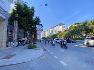 Đất đẹp đào tấn liễu giai, xây tòa hết ý. ngõ thông, gần phố. dt 99m2, mt 6m. giá 21 tỷ.