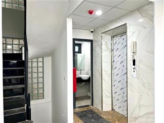 Chính chủ bán nhà ngõ oto tránh vỉa hè linh lang ba đình. dt 48m2x5t cho thuê tốt. giá 20.5 tỷ.