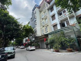 Ngõ đẹp nhất, hè rộng, gần phố phú diễn, ngay đh tài nguyên. dt 42m2x6t nhà dân. hiếm hơn 12 tỷ.