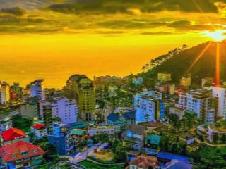 Bán lô đất 2 mặt tiền view toàn bộ trung tâm, quảng trường khu nghỉ dưỡng tam đảo.