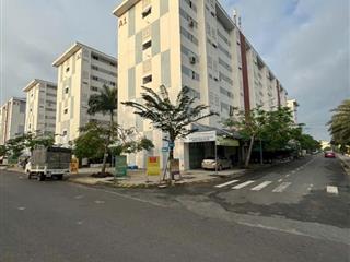 Bán căn hộ vị trí góc đẹp, view đường 25m thoáng mát giáp hóc môn hcm