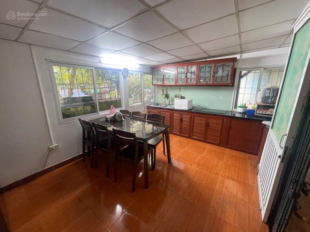 Chính chủ bán tập thể thành công. ba đình hà nội. tầng 2. rộng thênh thang 80m2 giá 5,8 tỷ. có tl