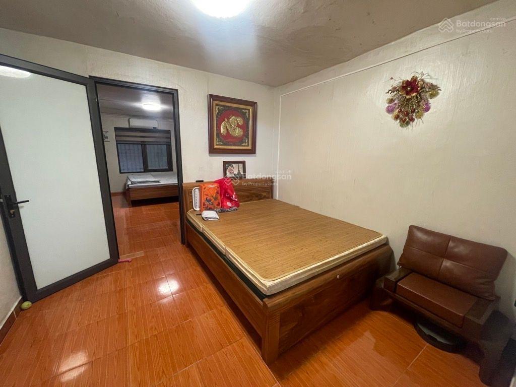 Chính chủ bán tập thể thành công. ba đình hà nội. tầng 2. rộng thênh thang 80m2 giá 5,8 tỷ. có tl