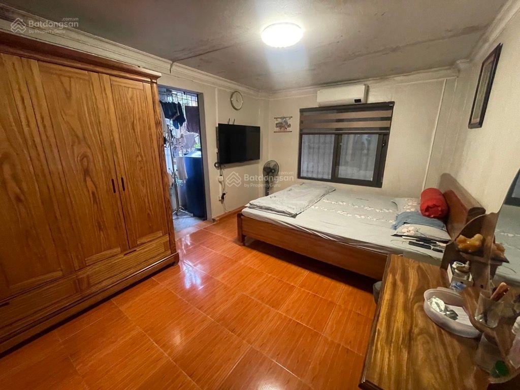 Chính chủ bán tập thể thành công. ba đình hà nội. tầng 2. rộng thênh thang 80m2 giá 5,8 tỷ. có tl