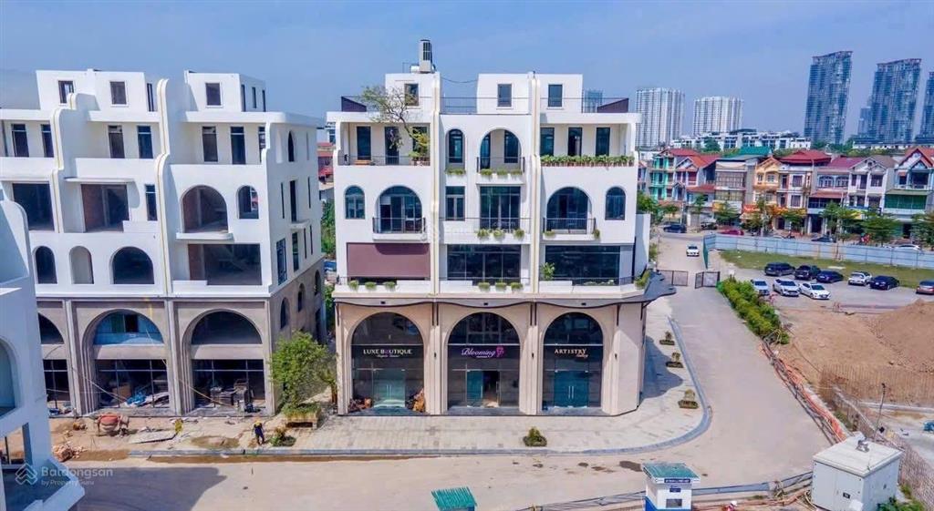 Hàng hiếm ký trực tiếp cđt dự án vaquarius văn giang. shophouse dt 160m2. đường 20m