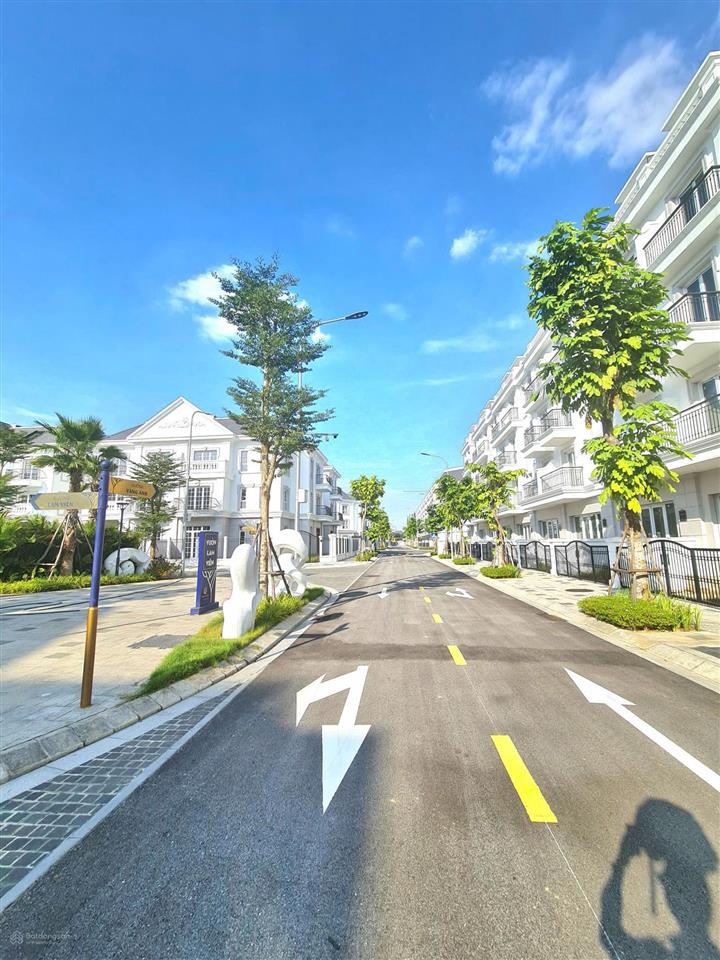 Hàng cực hot! cần bán gấp căn liền kề đã có sổ dự án eurowindow twin park gia lâm. dt 75m2