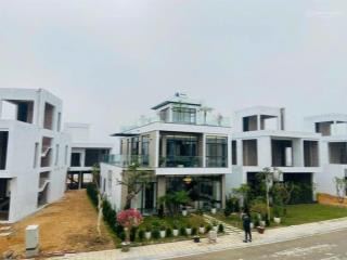 Bán cắt lỗ sâu 1,8 tỷ căn biệt thự 250m2 giá 6,2 tỷ  0984 554 ***