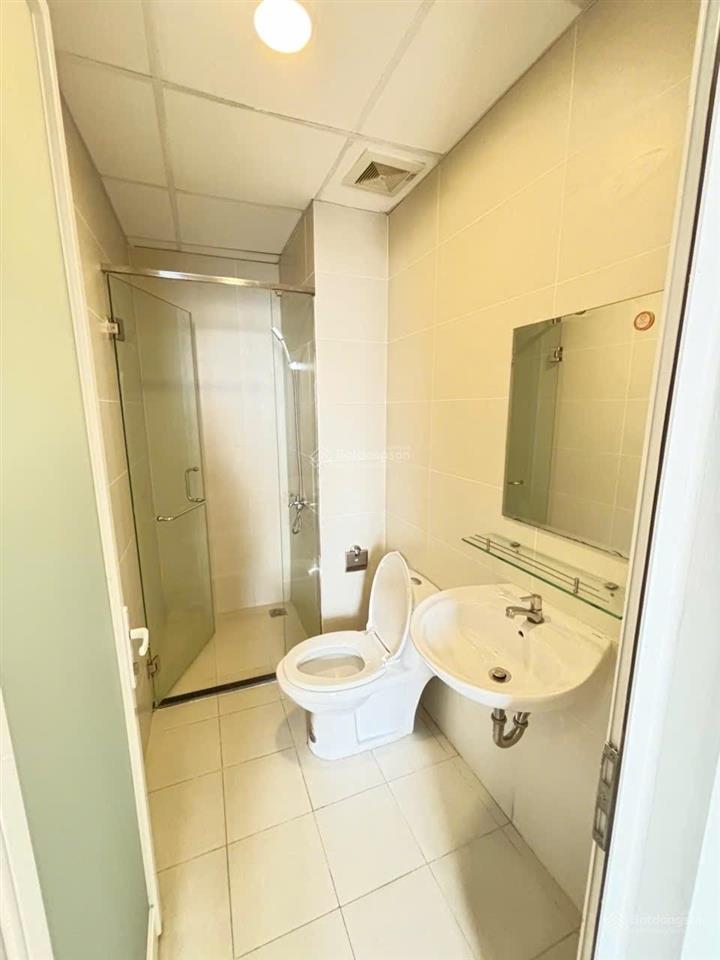 Bán căn 2pn 2wc dt 62m2 ban công đn hướng đón nắng sáng, nhà mới ở liền