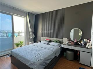 Chuyển ra trường quốc tế cho con bán căn 62m2 full nội thất ban công đn