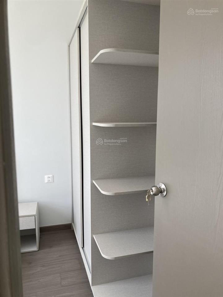 Bán căn 2pn 2wc view nội khu, nhà mới 100% chưa ở, gồm nt cc west gate