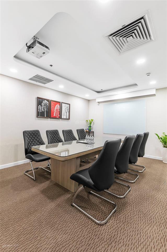 Cho thuê biệt thự 138 lý tự trọng, phường bến thành, quận 1  18m x 33m 1 trệt và 2 lầu