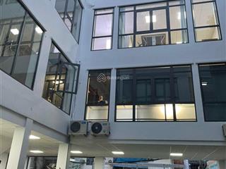 Cho thuê biệt thự sân vườn trung tâm quận phú nhuận, dt 18*20m, kết cấu trệt 2 lầu