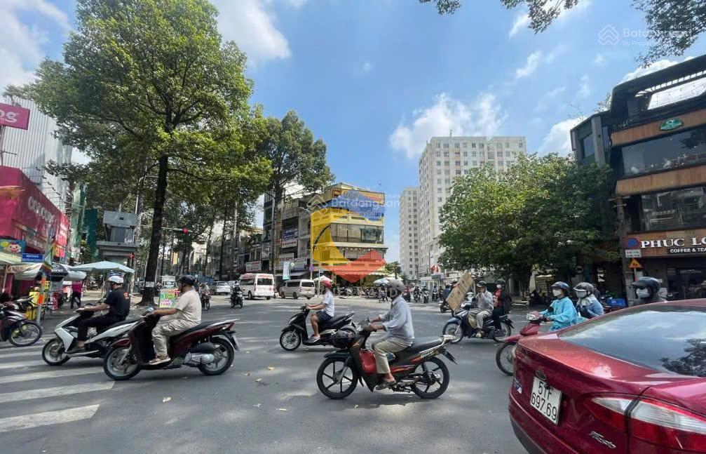 Nhà cho thuê góc 2 mặt tiền số 301  303 ngô gia tự quận 10