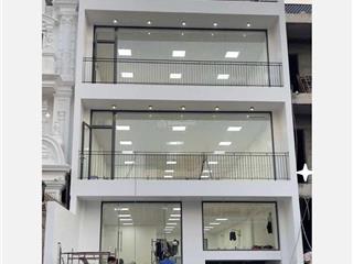 Cho thuê tòa nhà mới xây gần mặt tiền trần não quận 2  8x25m hầm trệt 3 lầu sân thượng