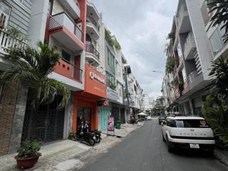 Bán nhà mặt phố mt đường hoa hồng, giá 24 tỷ, dt 68m2 (4x17)