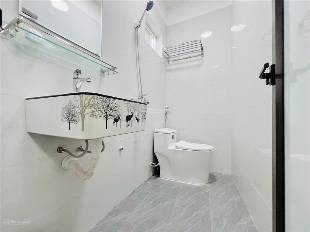 Nhà mỹ đình 13.5 tỷ dt cho thuê 85tr/ tháng, 70m2 x8 tầng thang máy. vài bước ra phố