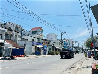 Đất bán thạnh phú gần chợ hơn 600m2 hẻm cây dầu có 300m2 thổ cư giá 2,8 tỷ phù hợp xây nhà vườn