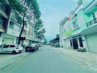 Nhà bán còn mới cứng p.bửu long đường n1 nhà 3 tấm giá 5,75 tỷ 6pn phòng master sổ hồng sẵn