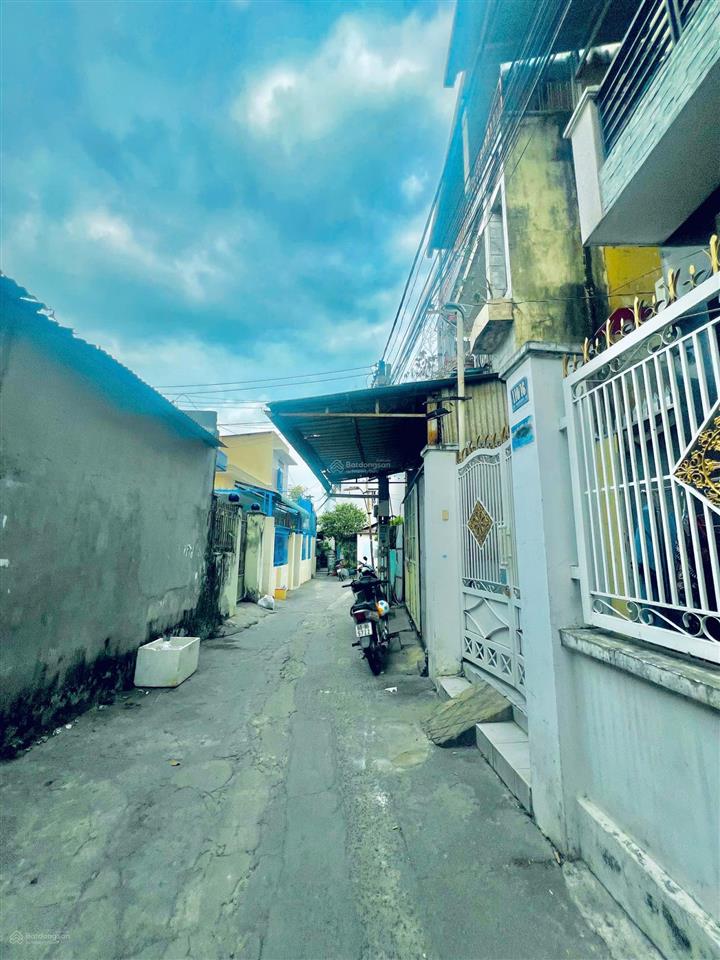 Bán đất p. trung dũng ngay ngã 3 thành 80m2 giá 1,65 tỷ sổ riêng đường 3 gác giá siêu tốt