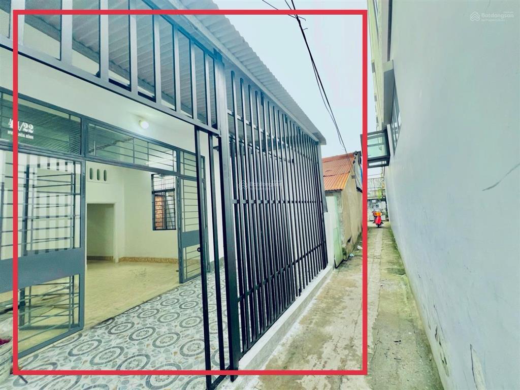 Nhà 71m2 p. hoà bình (cũ) sân banh biên hoà sổ riêng 2,35 tỷ, hẻm 3 gác thông thoáng 2pn