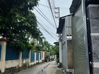 Nhà bán p. bửu hoà hẻm xe hơi 82m2, cấp 4 sổ riêng, 2 phòng ngủ vào ở ngay