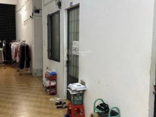 Bán nhà 3 tầng gồm 20 căn hộ ngang 9m ngay trung tâm phố nha trang giá 14,9 tỷ