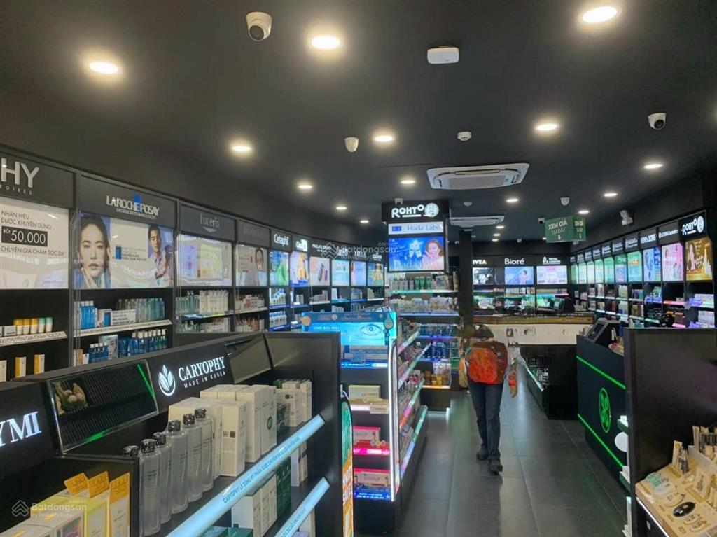 Giảm giá bán gấp nhà mặt tiền ngang 6,2m x 27m lê văn lương, đang cho thuê 40tr/tháng, hđ 5 năm