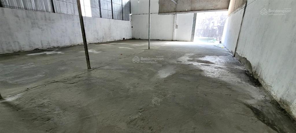 Cho thuê kho 100m2 giá 9 triệu/tháng. đường xe tải, bảo vệ 24/7
