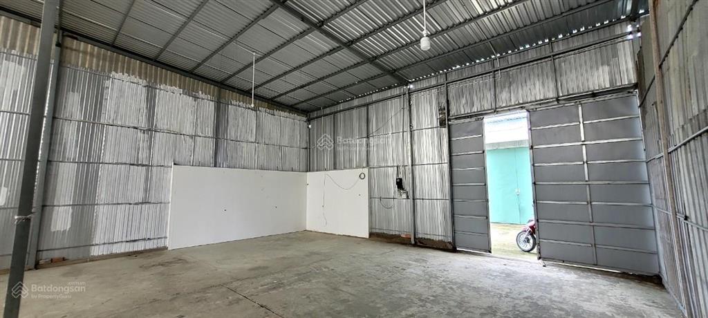 Cho thuê kho 100m2 giá 9 triệu/tháng. đường xe tải, bảo vệ 24/7