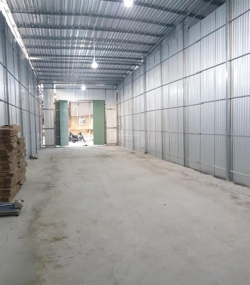 Cho thuê kho 100m2 giá 9 triệu/tháng. đường xe tải, bảo vệ 24/7