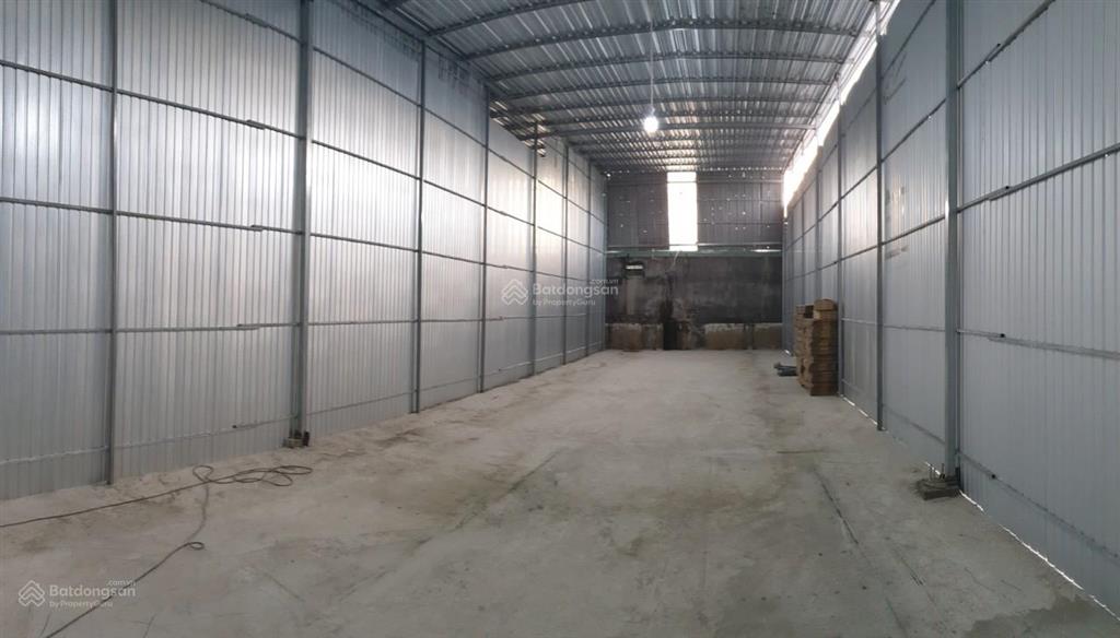 Cho thuê kho 100m2 giá 9 triệu/tháng. đường xe tải, bảo vệ 24/7