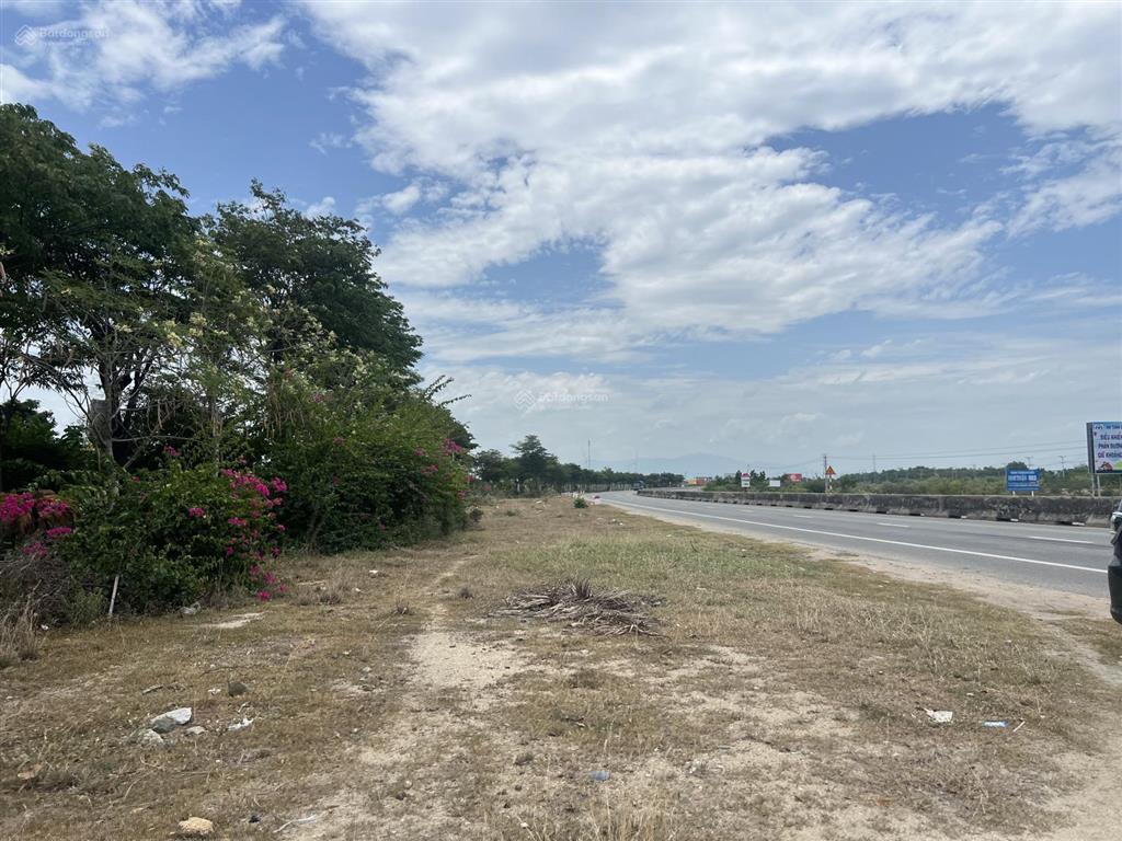 Chính chủ gửi bán lô đất mặt tiền quốc lộ 1a tại thuận nam ninh thuận dt 10598m2 chỉ 2,2tr/m2