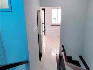 Bán nhà 575/ cách mạng tháng 8, dt 3m x 12m, 4 tầng, giá 7.7 tỷ