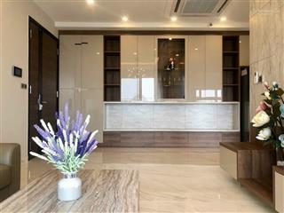 Bán căn hộ midtown, quận 7. dt 135 m2, 3pn  3 wc, căn góc view sông, sổ hồng cầm tay , hđt giá cao